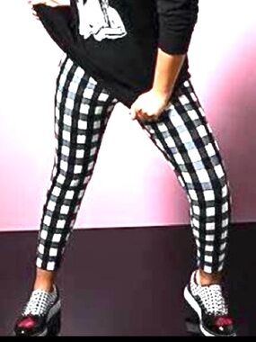 🆕🌺TORRID BETSEY JOHNSON Pixie Plaid Pant🌺